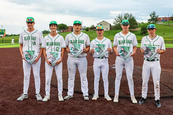 Seniors 0506-99