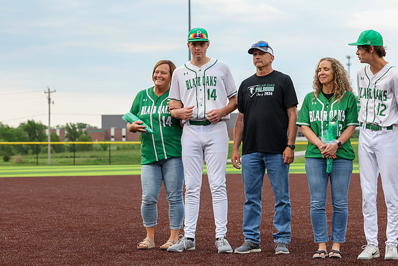 Seniors 0506-80